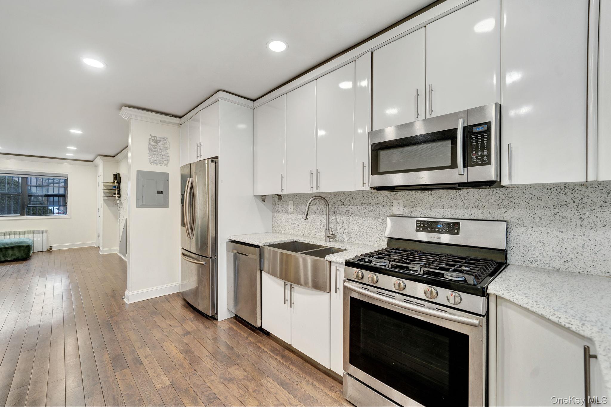 Coop 72nd  Queens, NY 11367, MLS-970812-8