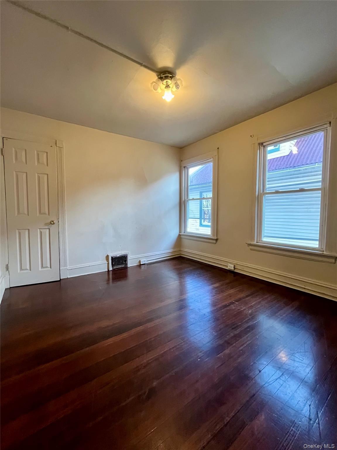 Single Family Linden Orange County, NY 10940, MLS-970815-10