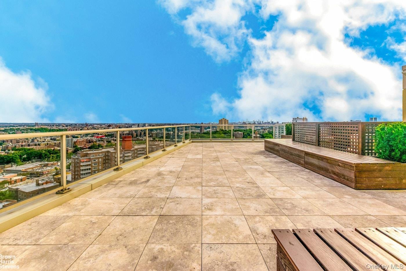 Condo 237th  Bronx, NY 10463, MLS-970817-10