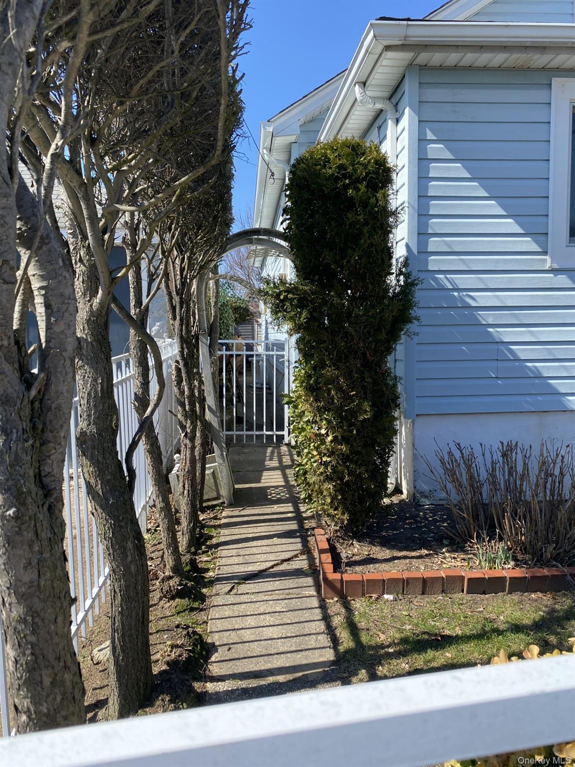 Single Family 223rd  Queens, NY 11413, MLS-970822-8