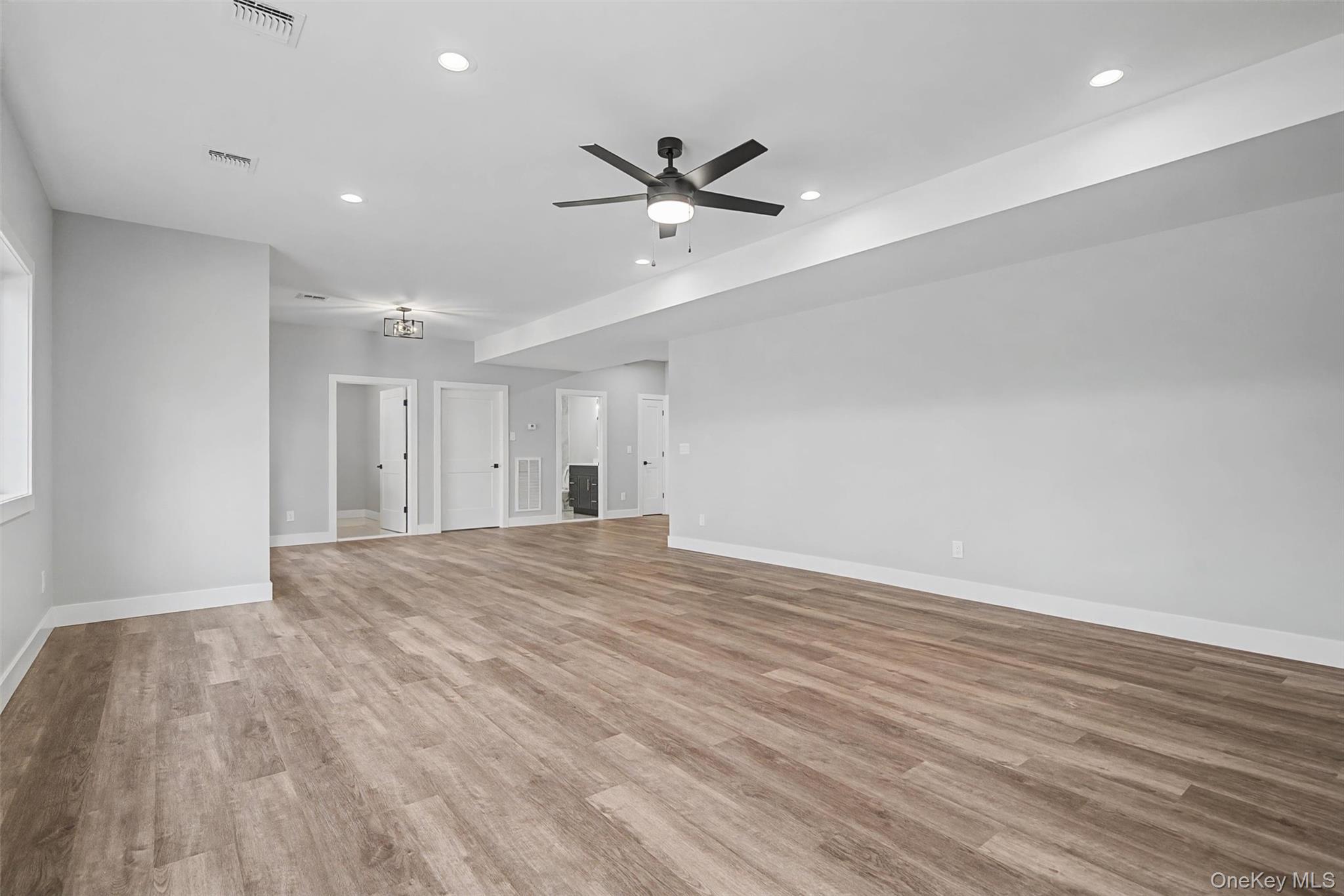 Single Family York Road S Orange County, NY 12721, MLS-970833-33