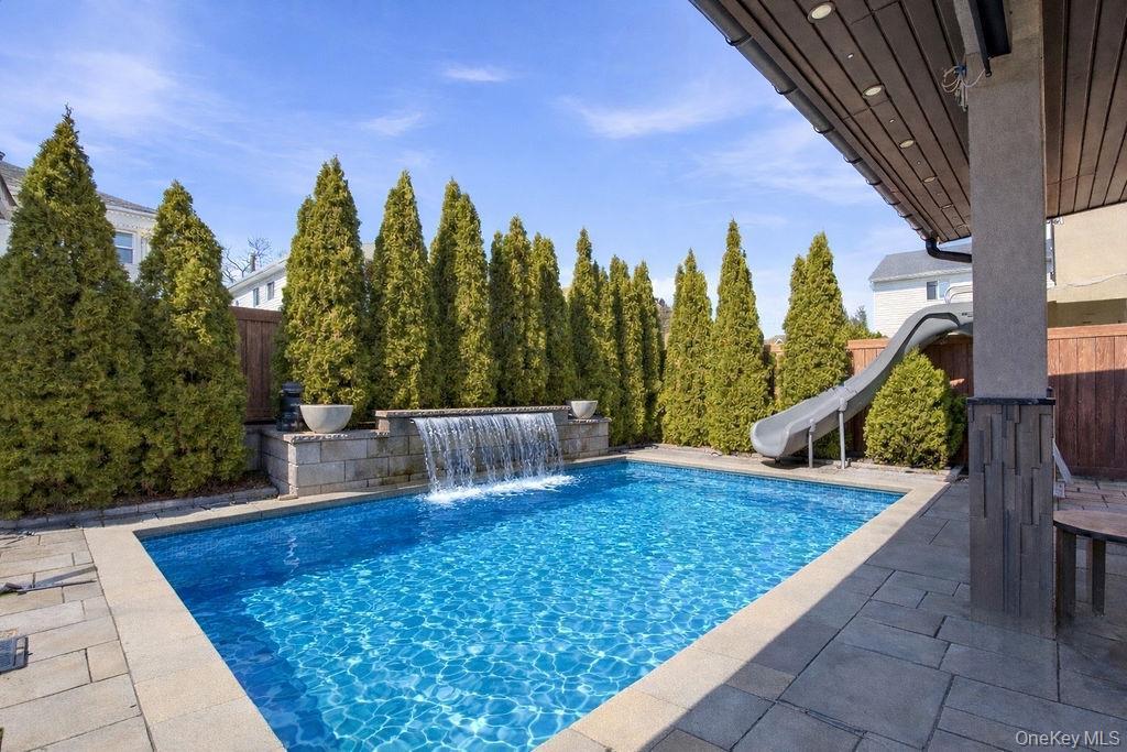 Single Family 83rd  Queens, NY 11414, MLS-970841-37