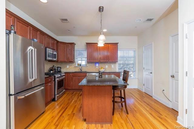 Condo Barley Suffolk County, NY 11772, MLS-970853-10