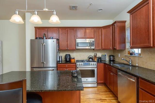 Condo Barley Suffolk County, NY 11772, MLS-970853-11