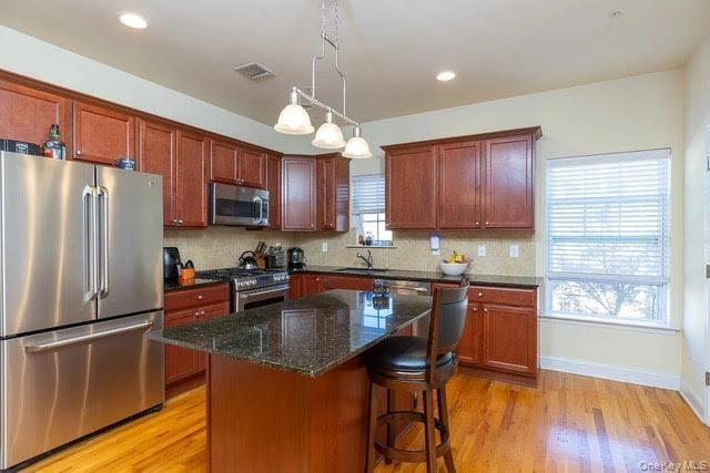 Condo Barley Suffolk County, NY 11772, MLS-970853-12