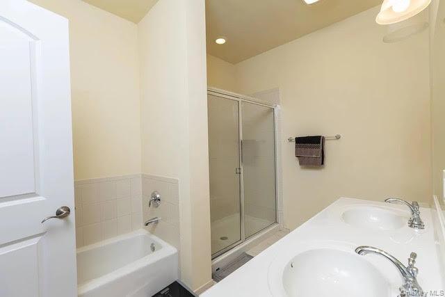 Condo Barley Suffolk County, NY 11772, MLS-970853-4