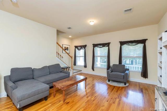 Condo Barley Suffolk County, NY 11772, MLS-970853-7