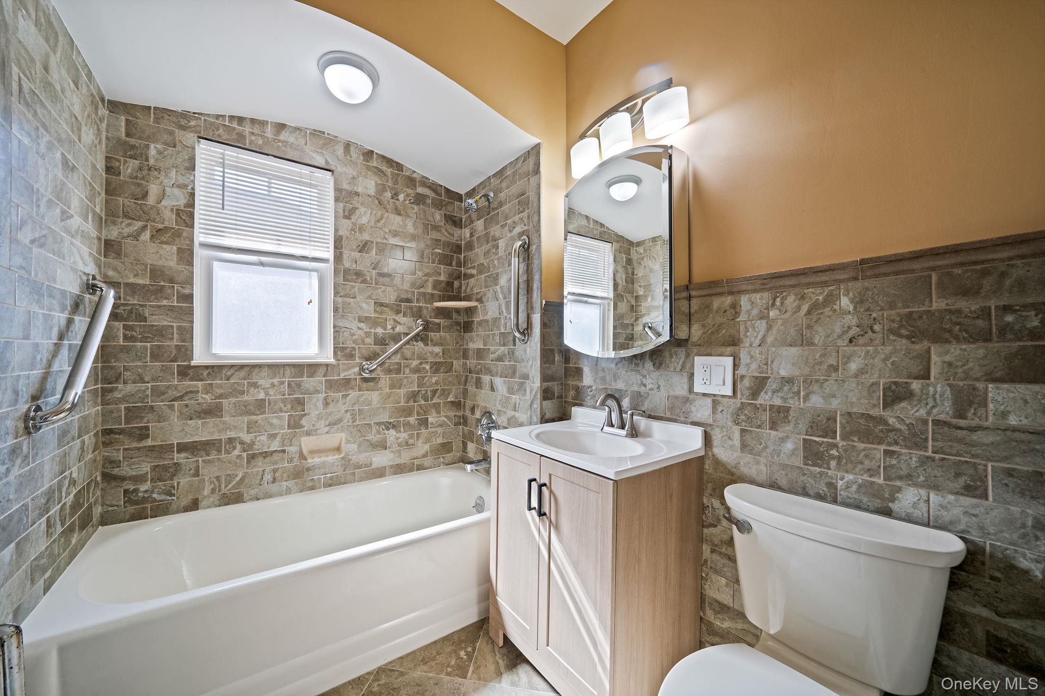 Single Family Elizabeth  Suffolk County, NY 11787, MLS-970884-11