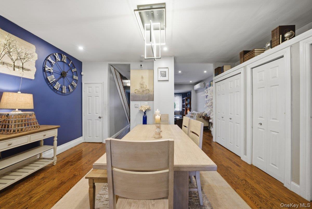 Single Family Carpenter  Bronx, NY 10470, MLS-970890-19