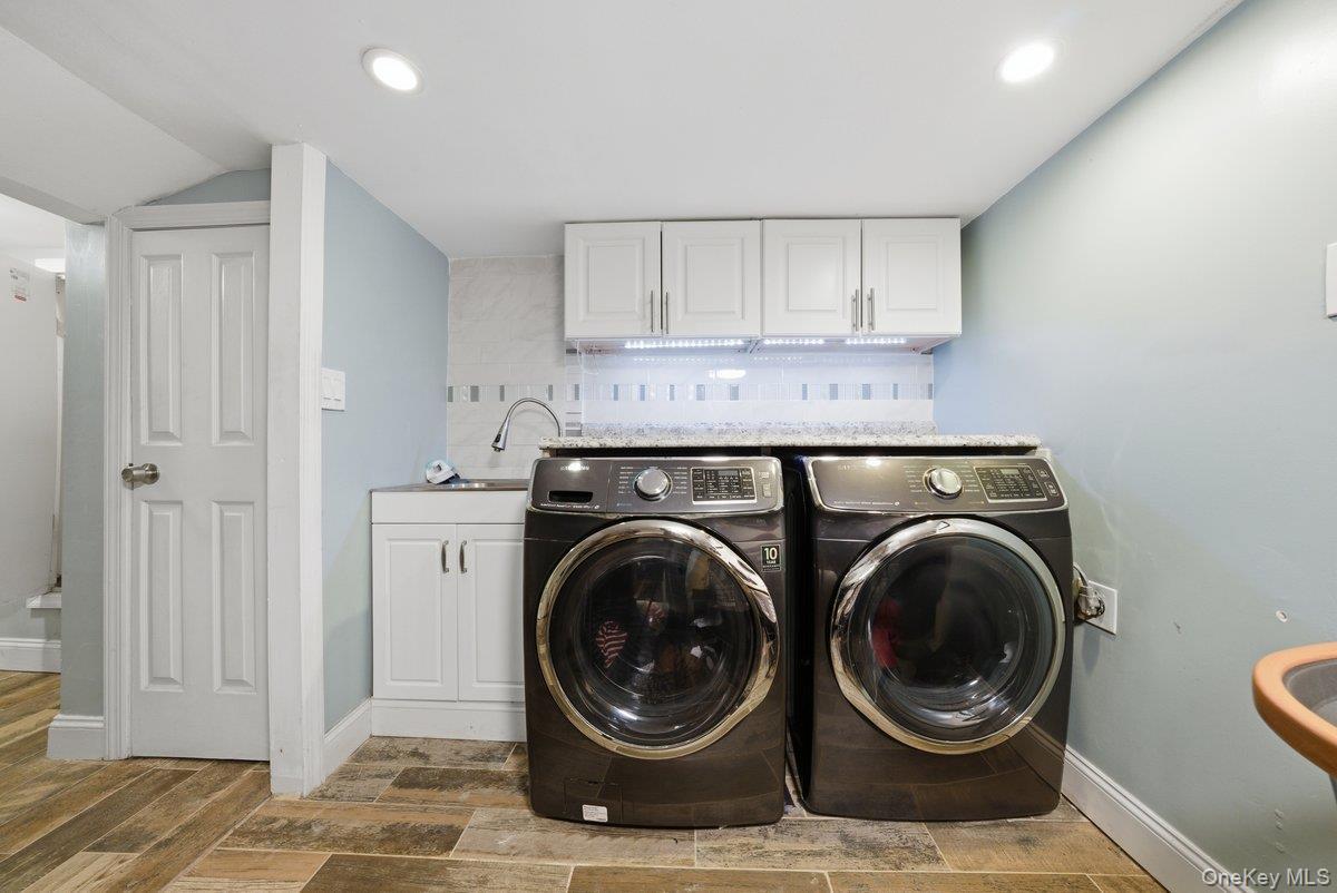 Single Family Carpenter  Bronx, NY 10470, MLS-970890-24