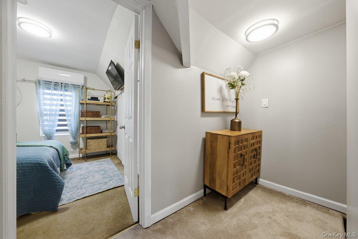 Single Family Carpenter  Bronx, NY 10470, MLS-970890-31