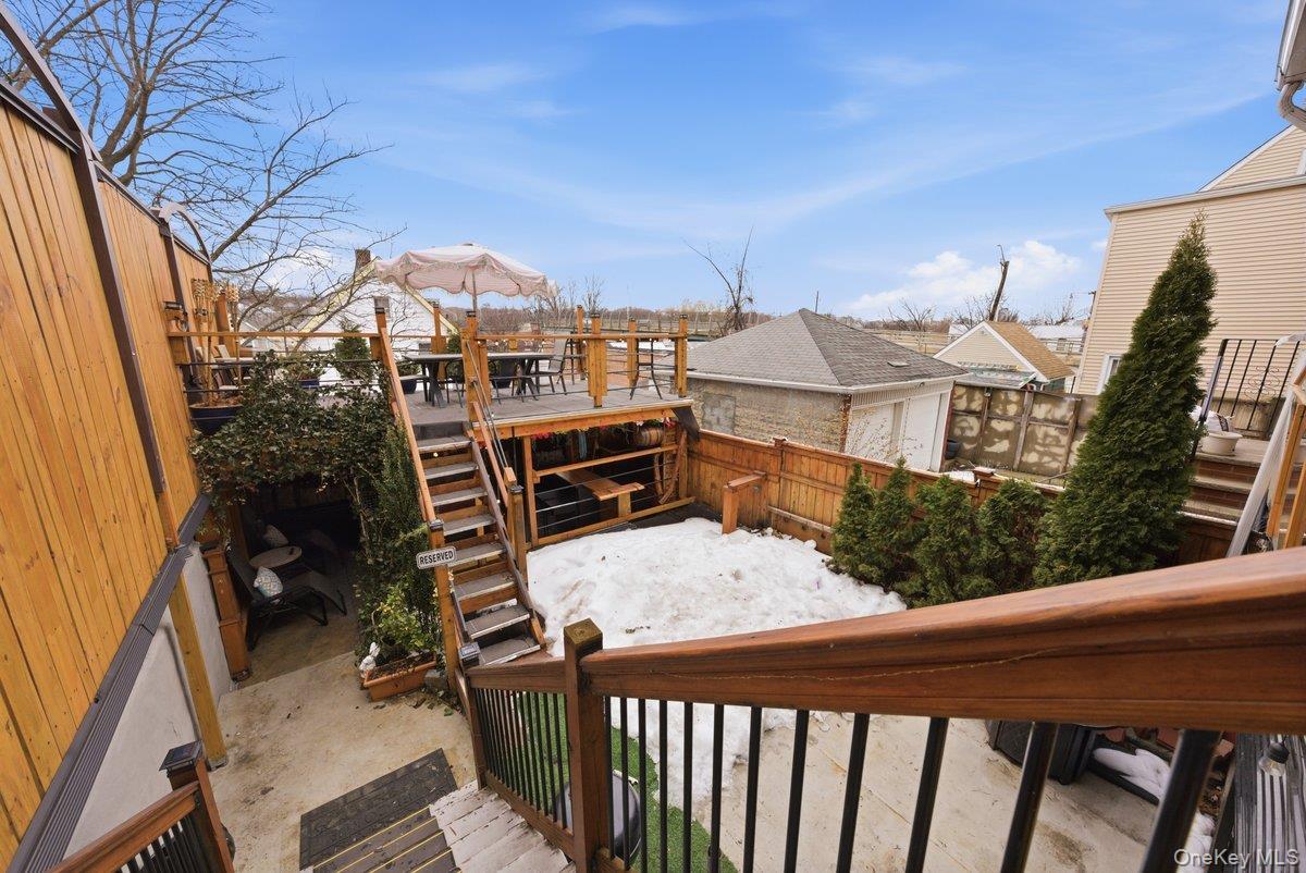 Single Family Carpenter  Bronx, NY 10470, MLS-970890-38