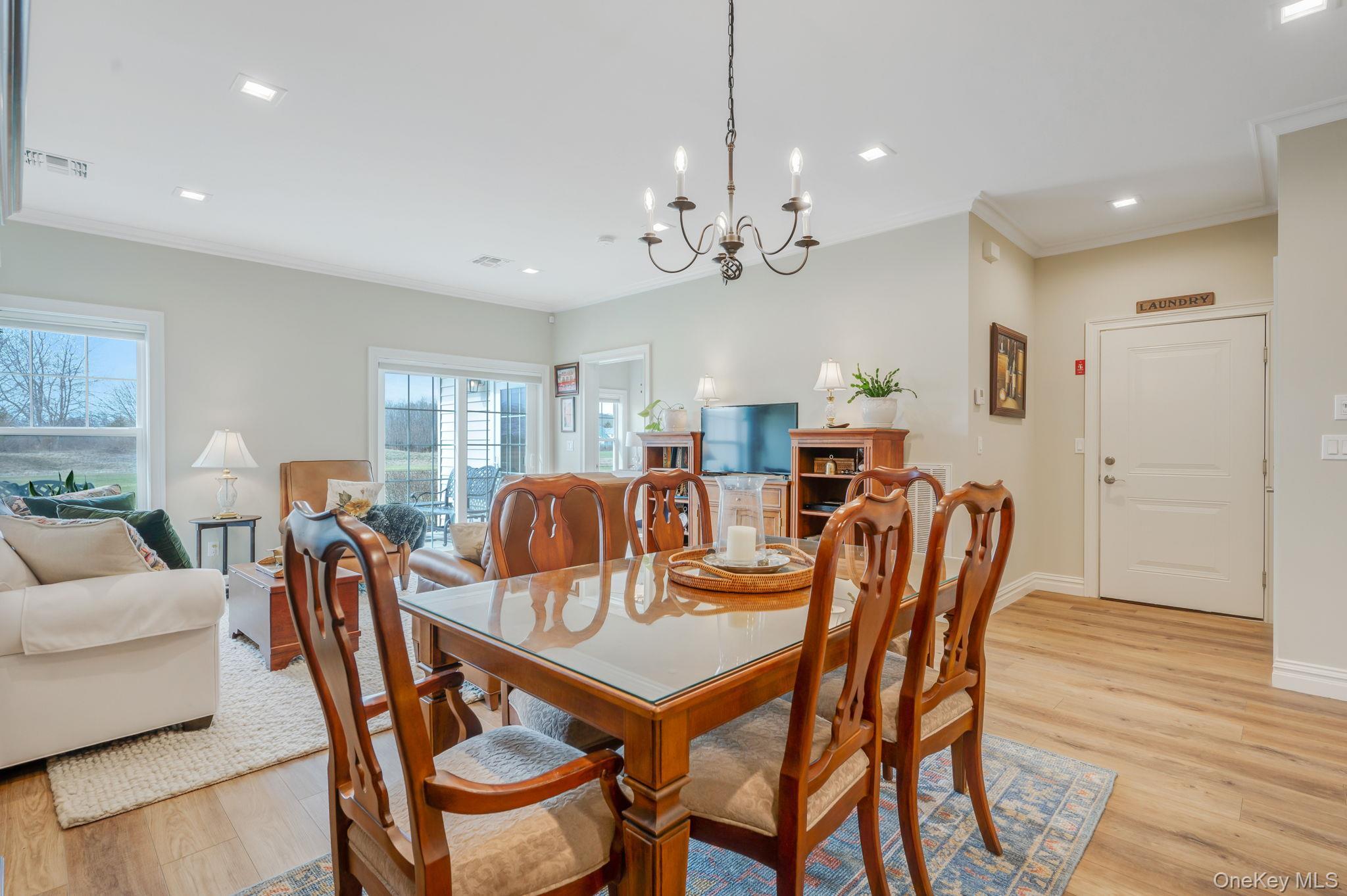 Condo Fox Hill Suffolk County, NY 11933, MLS-970952-11