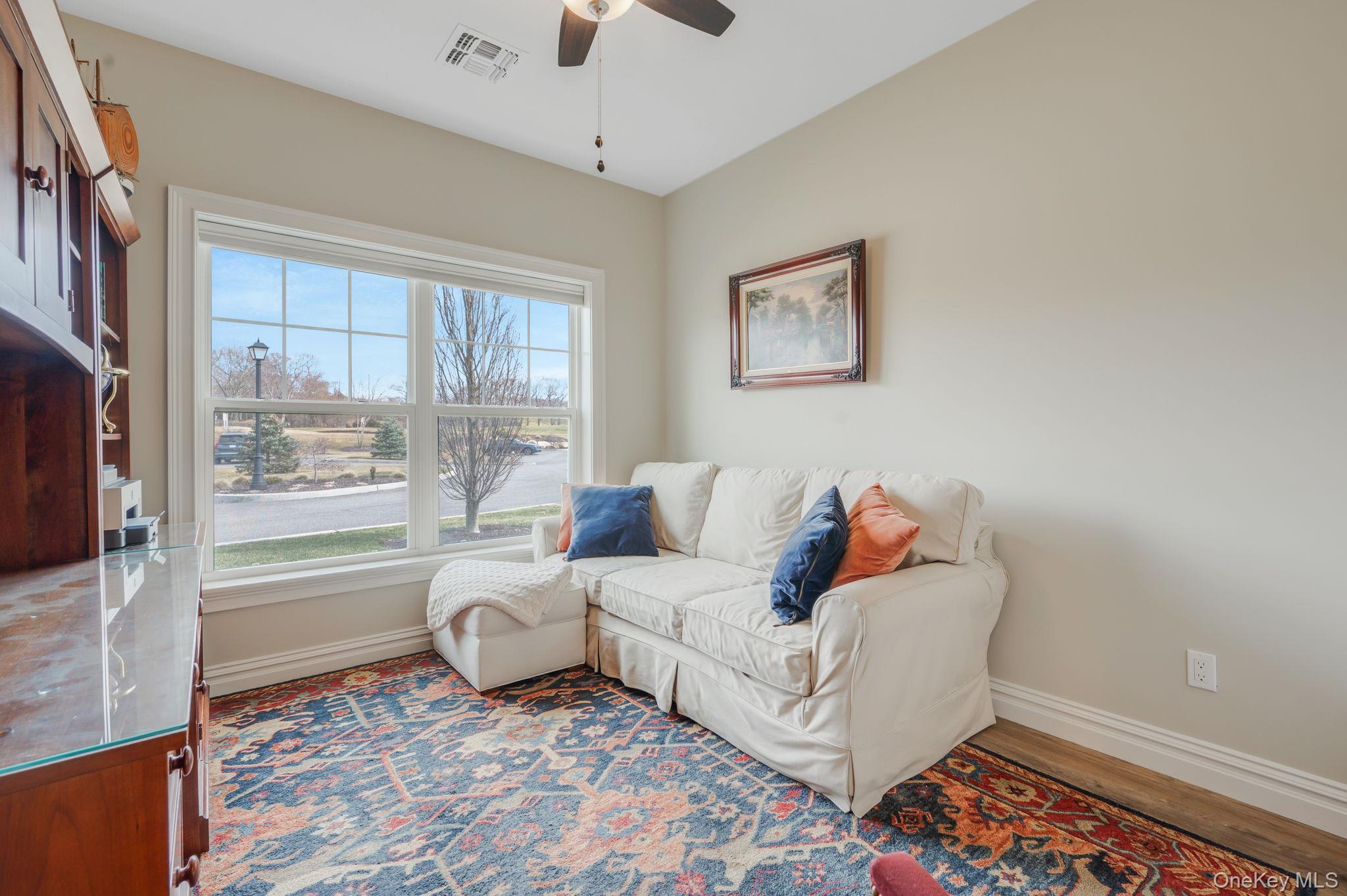 Condo Fox Hill Suffolk County, NY 11933, MLS-970952-21