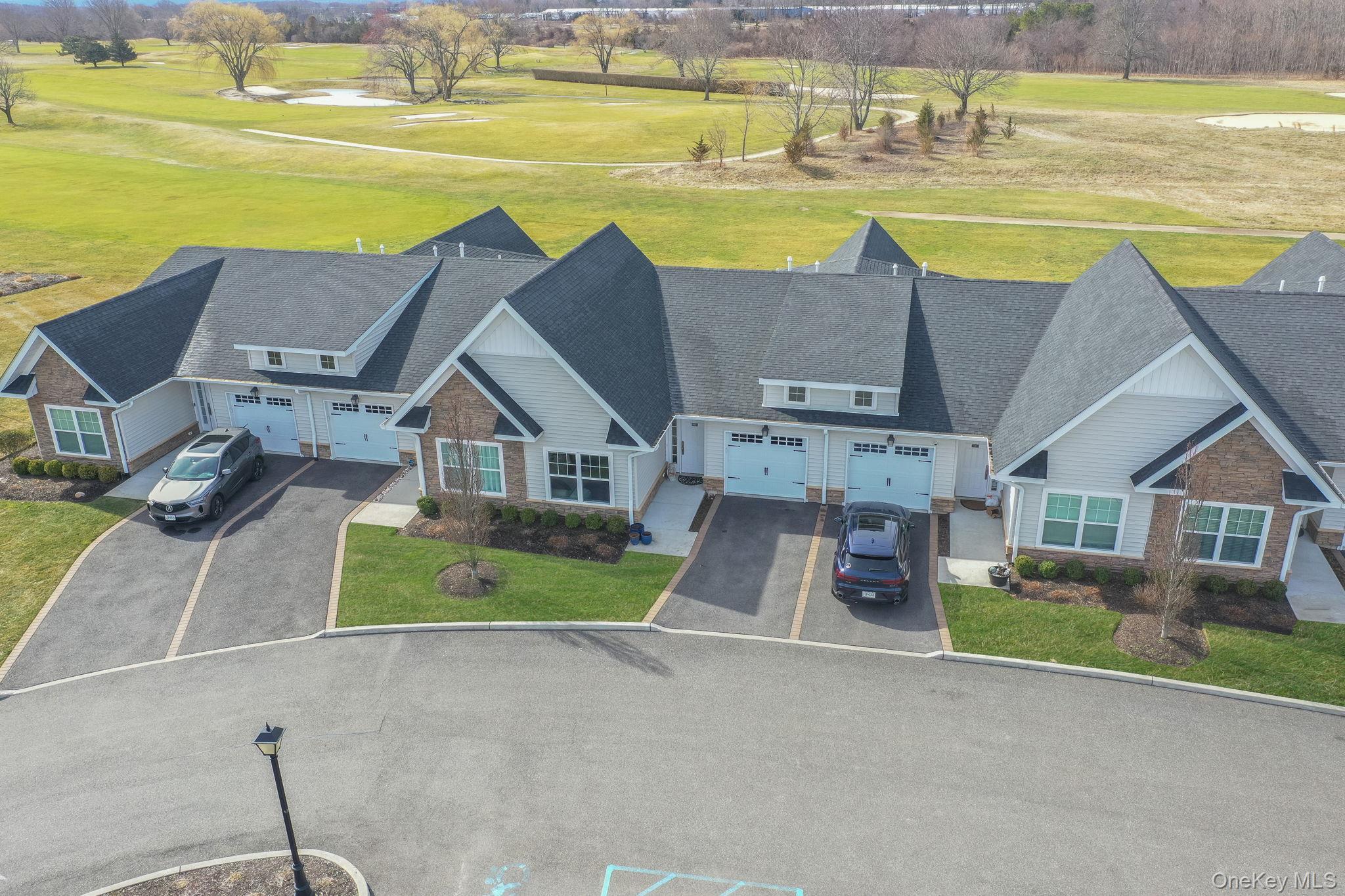 Condo Fox Hill Suffolk County, NY 11933, MLS-970952-3