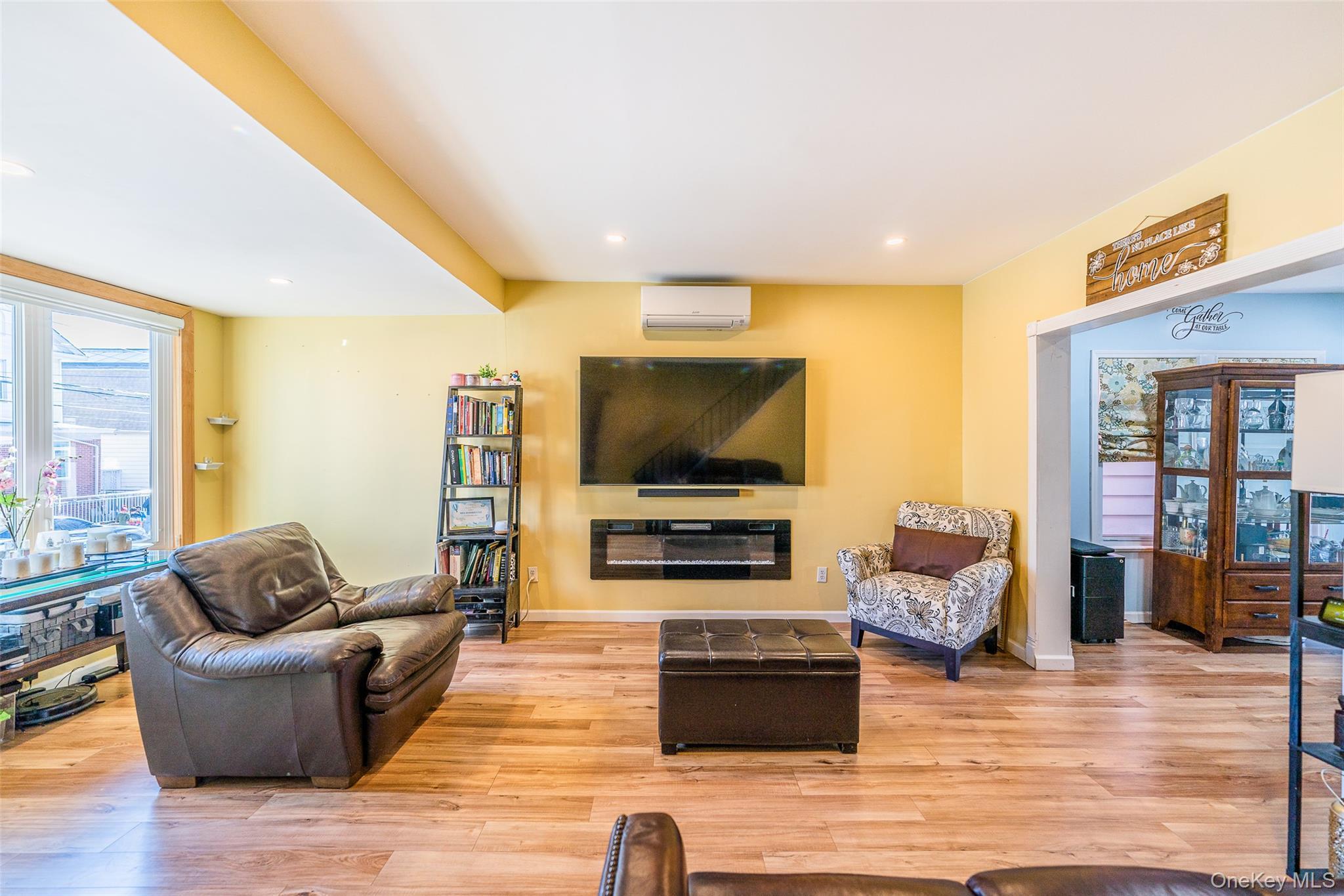 Single Family 90th  Queens, NY 11421, MLS-971019-10