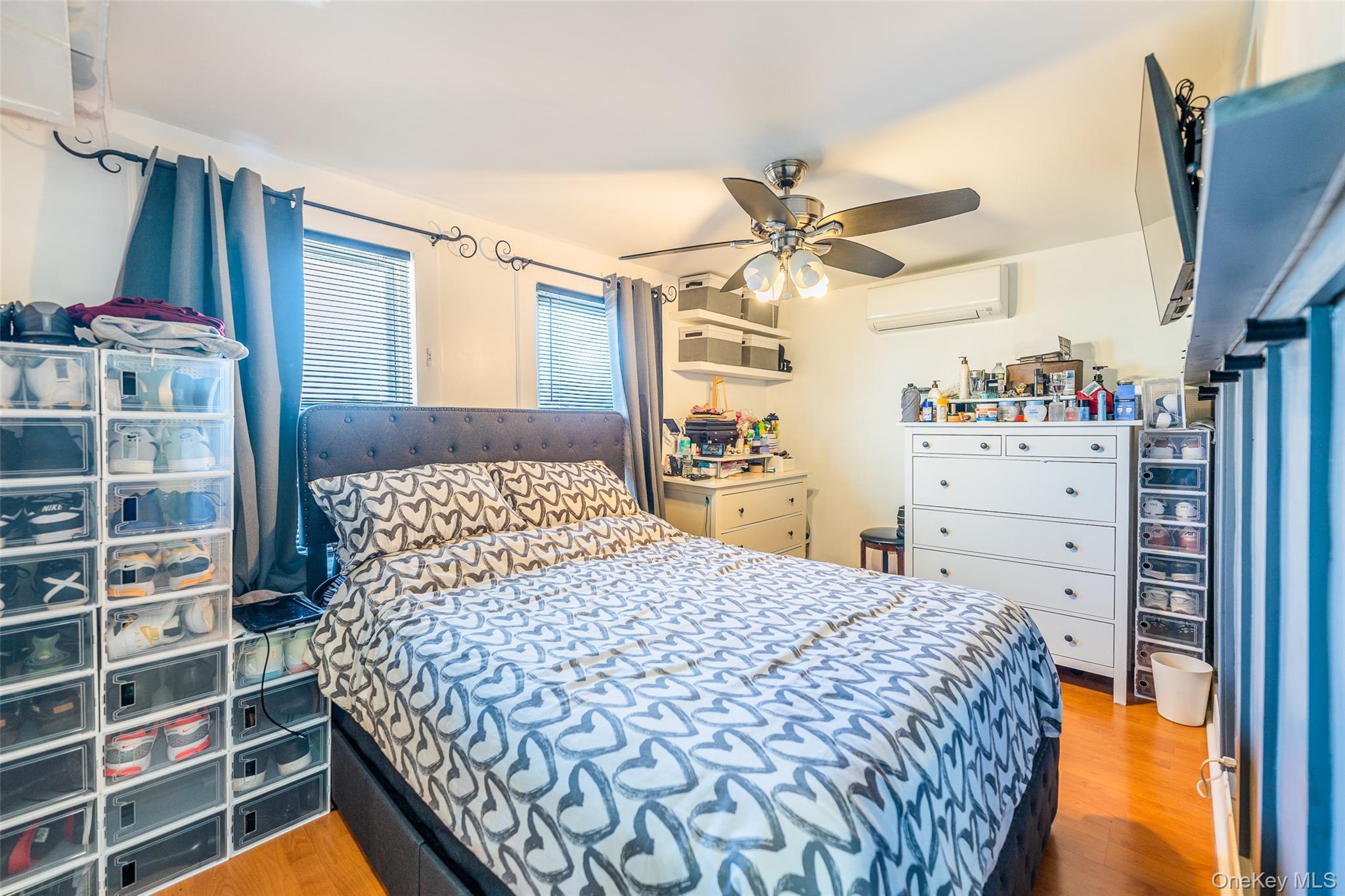 Single Family 90th  Queens, NY 11421, MLS-971019-13