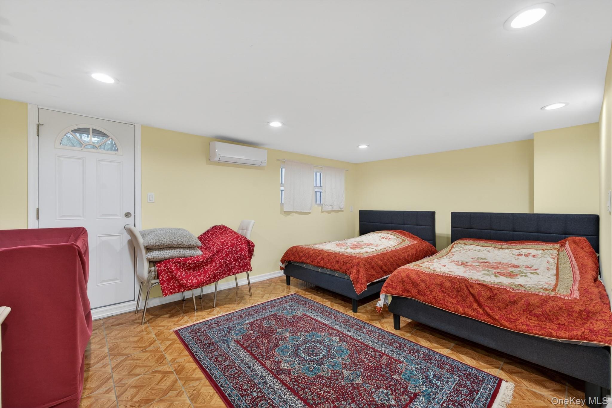 Single Family Alderton  Queens, NY 11374, MLS-971025-14