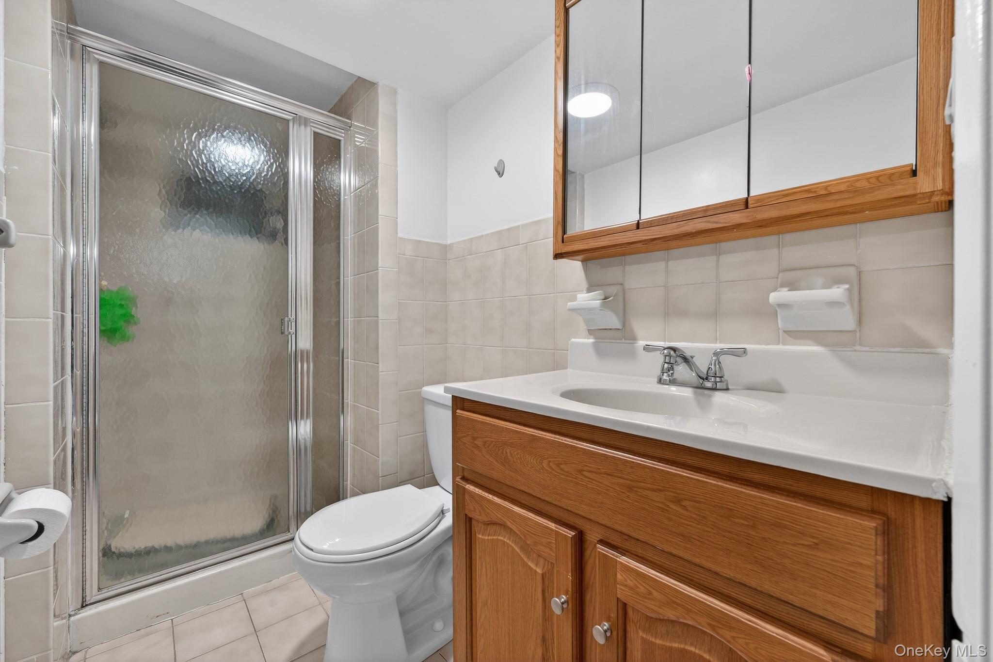 Single Family Alderton  Queens, NY 11374, MLS-971025-17