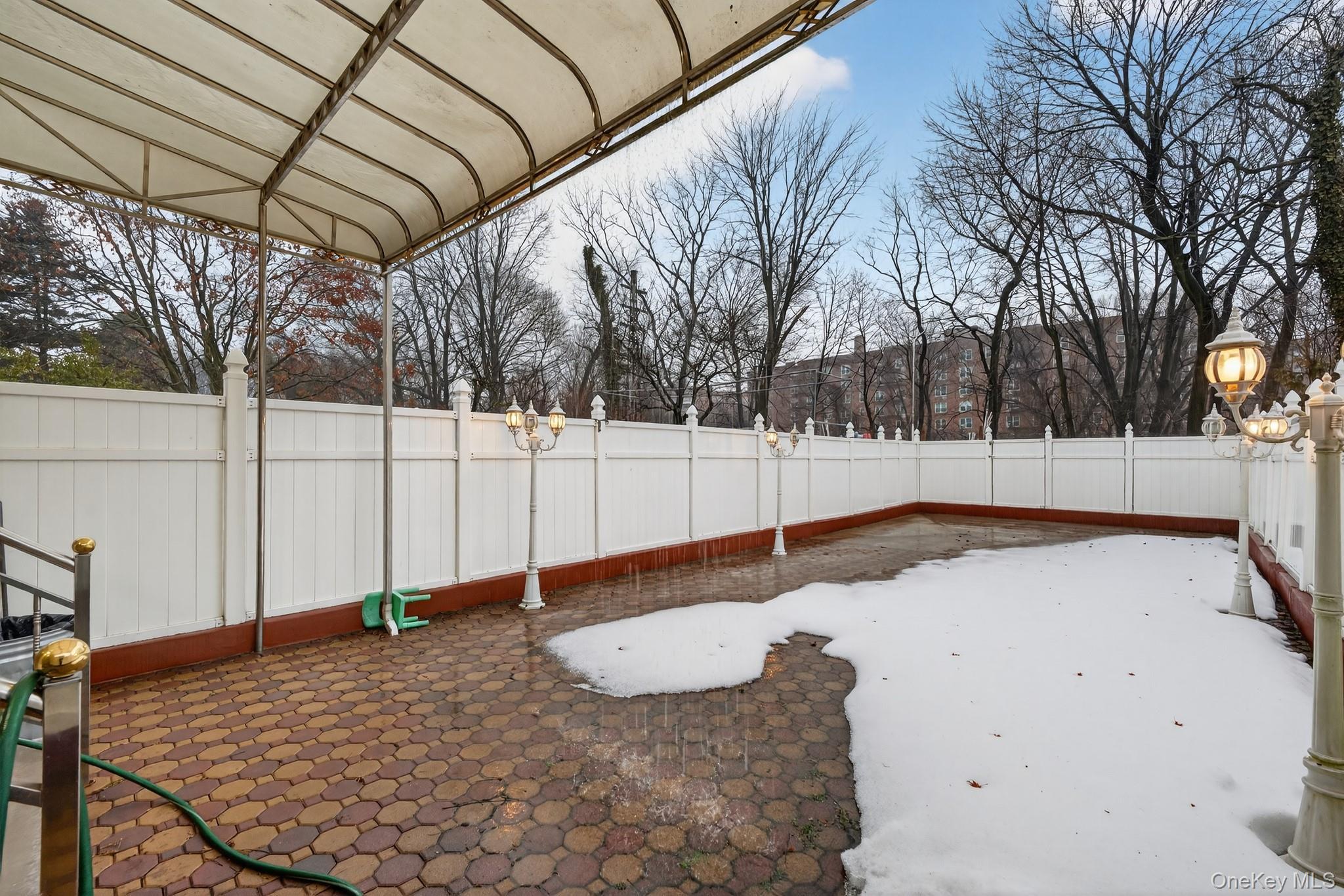 Single Family Alderton  Queens, NY 11374, MLS-971025-18