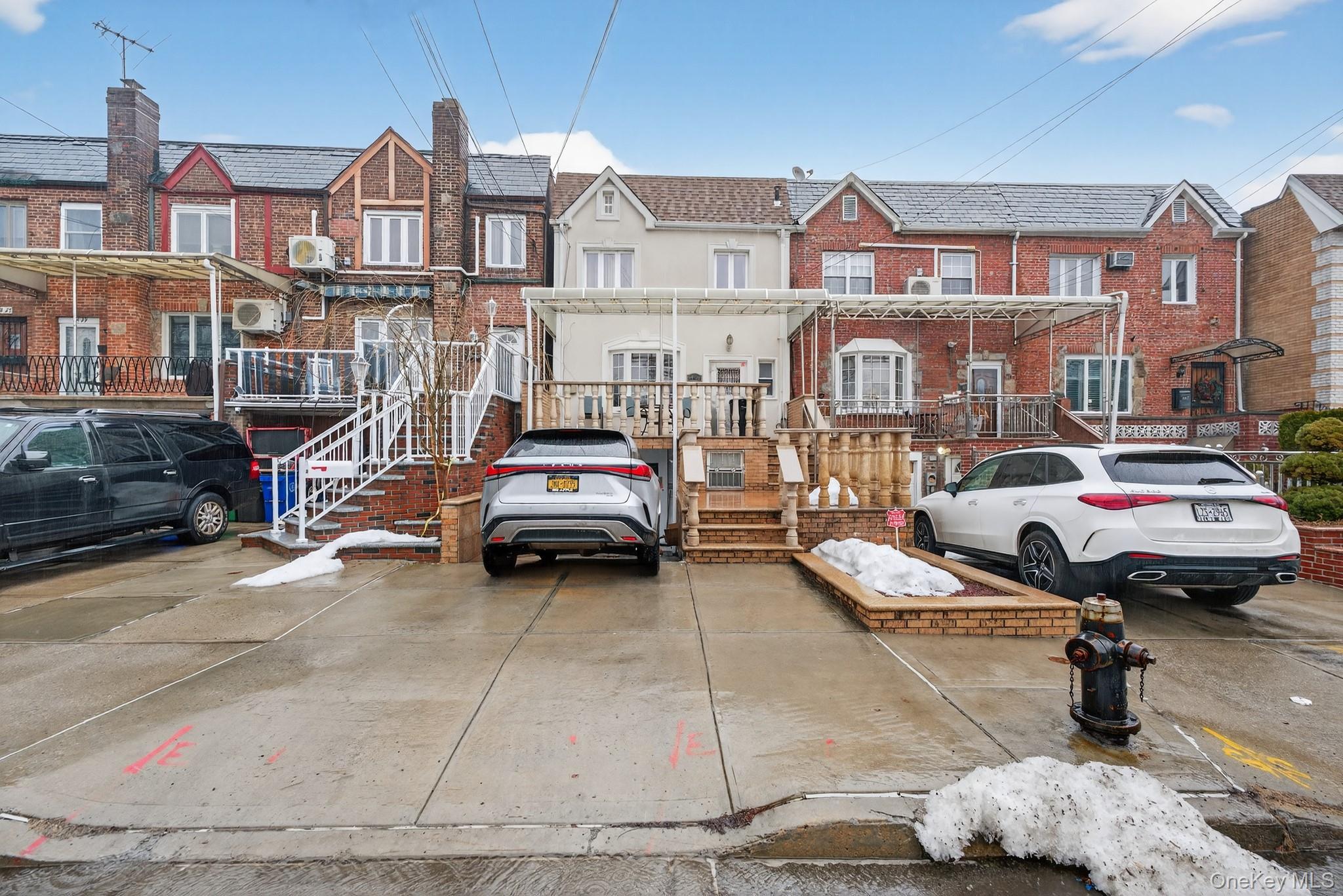 Single Family Alderton  Queens, NY 11374, MLS-971025-22