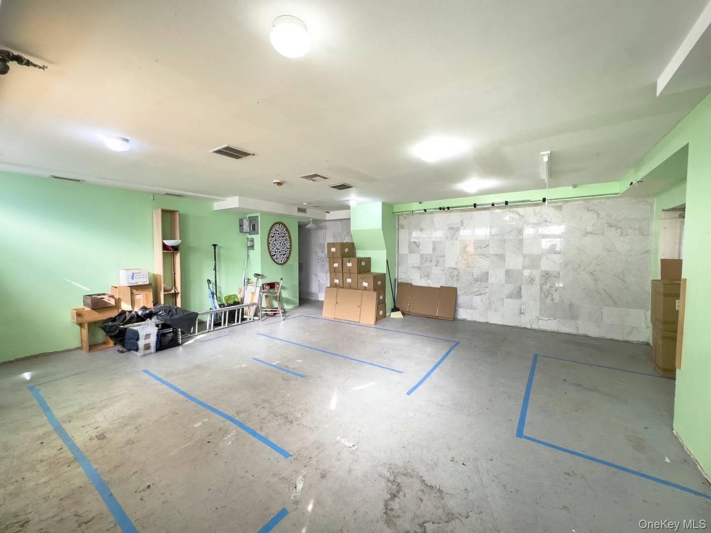 Commercial Sale Manhattan  Brooklyn, NY 11206, MLS-971029-3