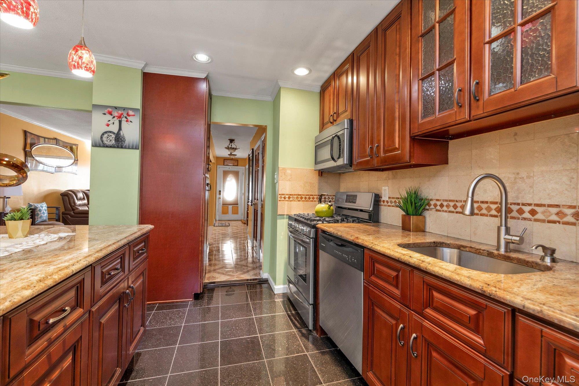 Single Family 259th  Queens, NY 11422, MLS-971048-7