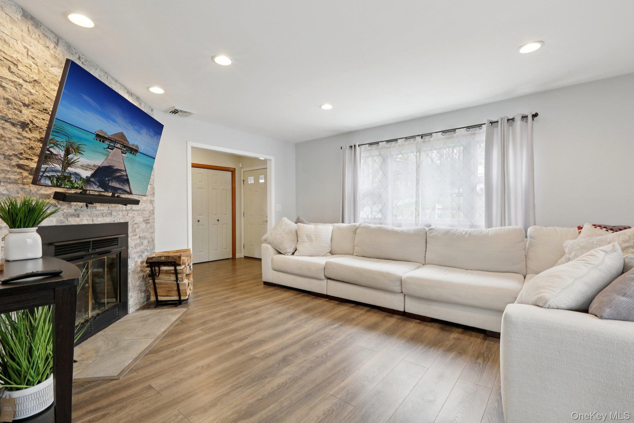 Single Family Oak  Orange County, NY 12553, MLS-971051-5