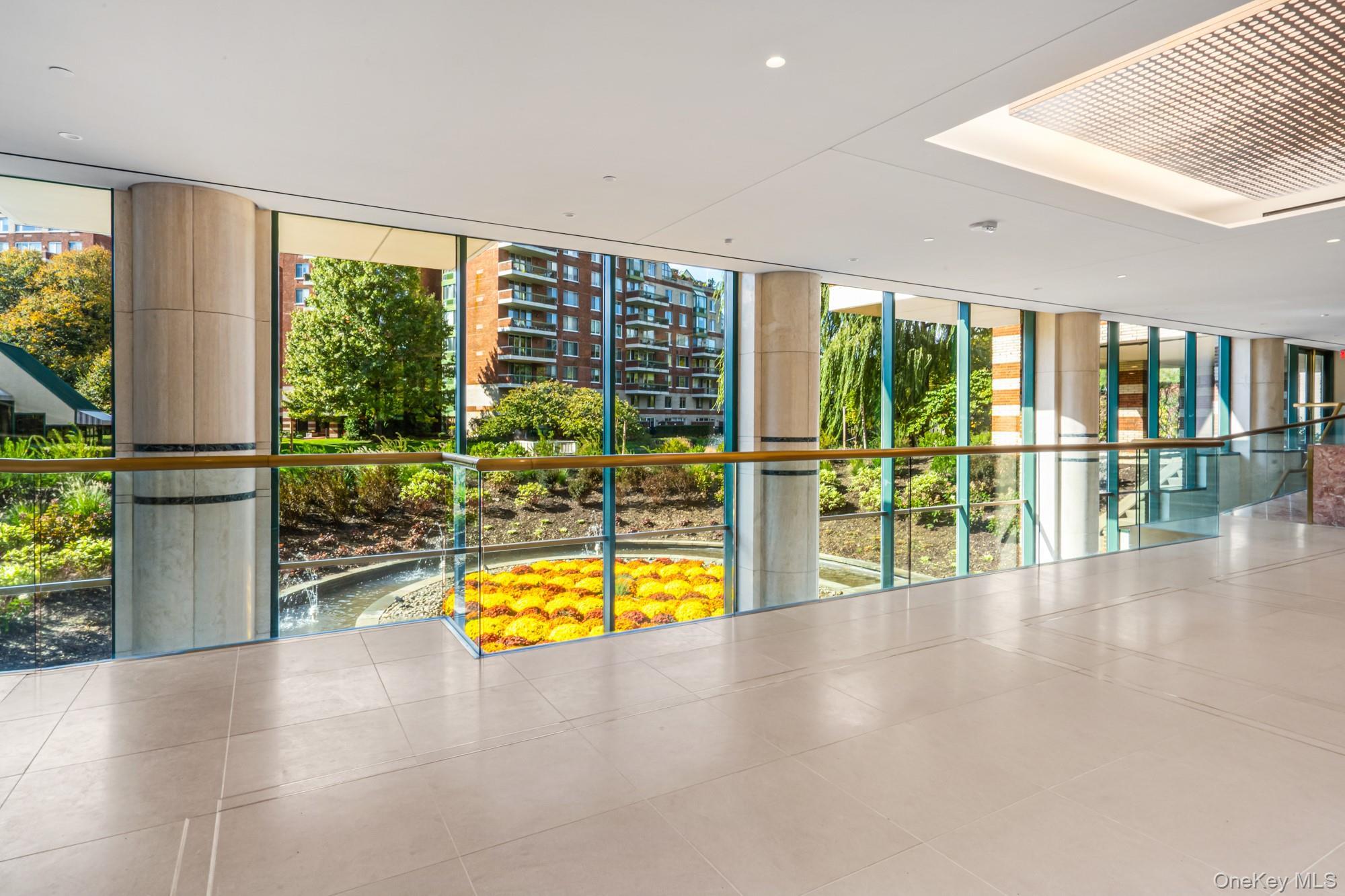 Condo Hilton  Nassau County, NY 11530, MLS-971055-28