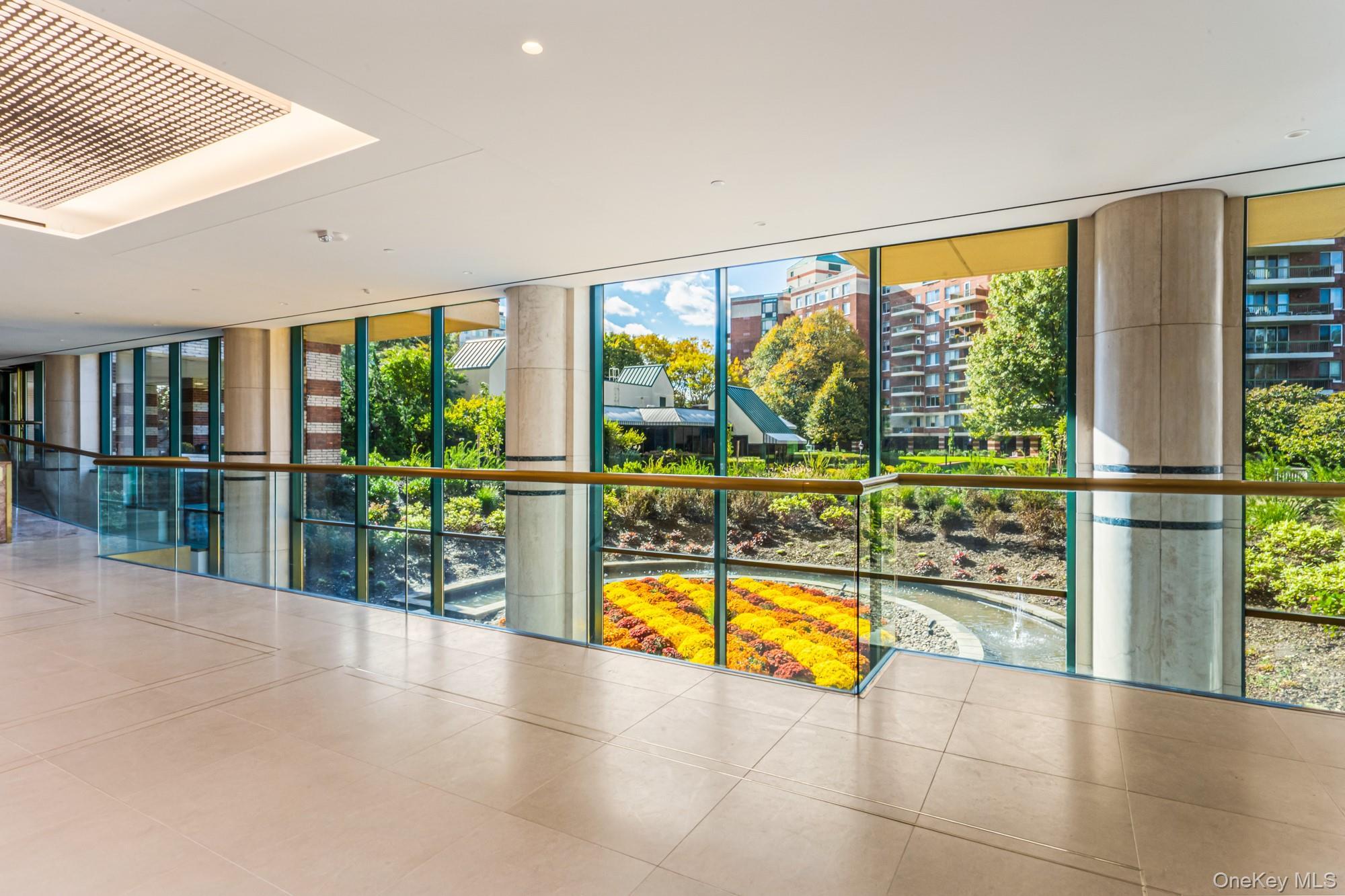 Condo Hilton  Nassau County, NY 11530, MLS-971055-29