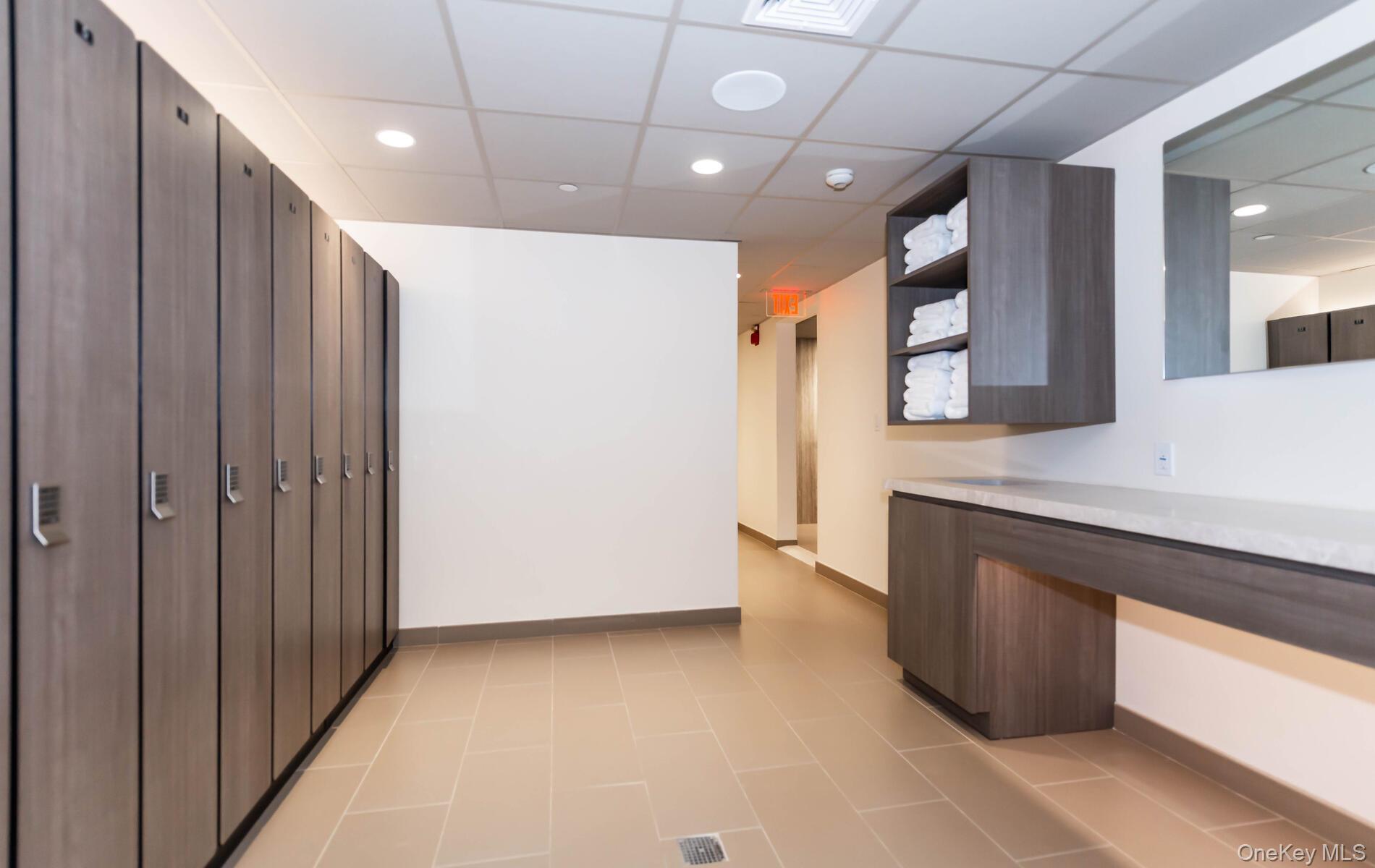 Condo Hilton  Nassau County, NY 11530, MLS-971055-39