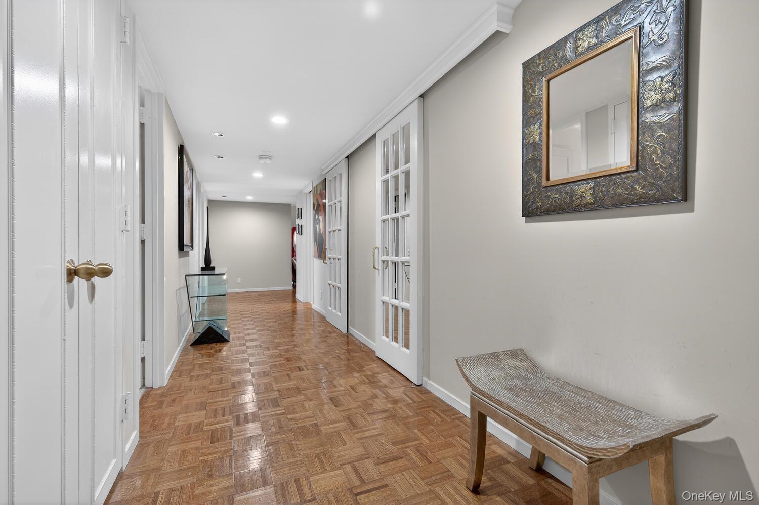 Condo Hilton  Nassau County, NY 11530, MLS-971055-8