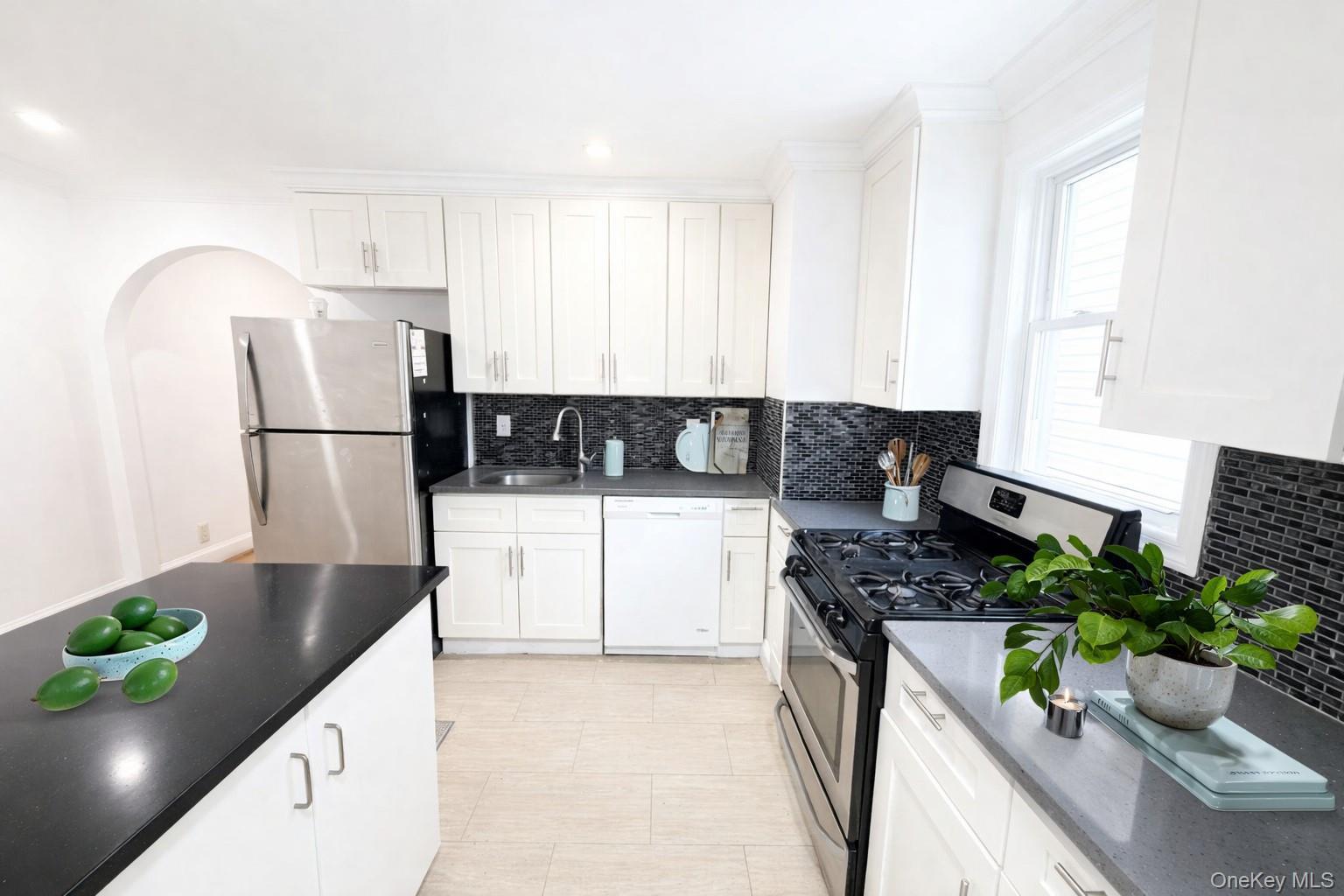 Single Family 94th  Brooklyn, NY 11236, MLS-971066-4