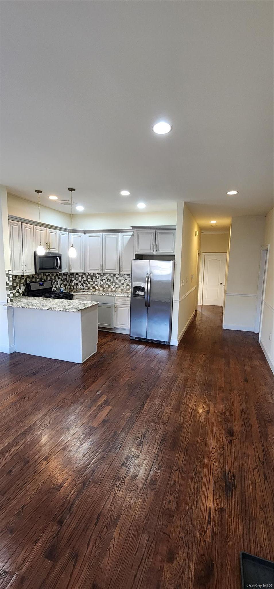 Single Family Hemlock Brooklyn, NY 11208, MLS-971090-2