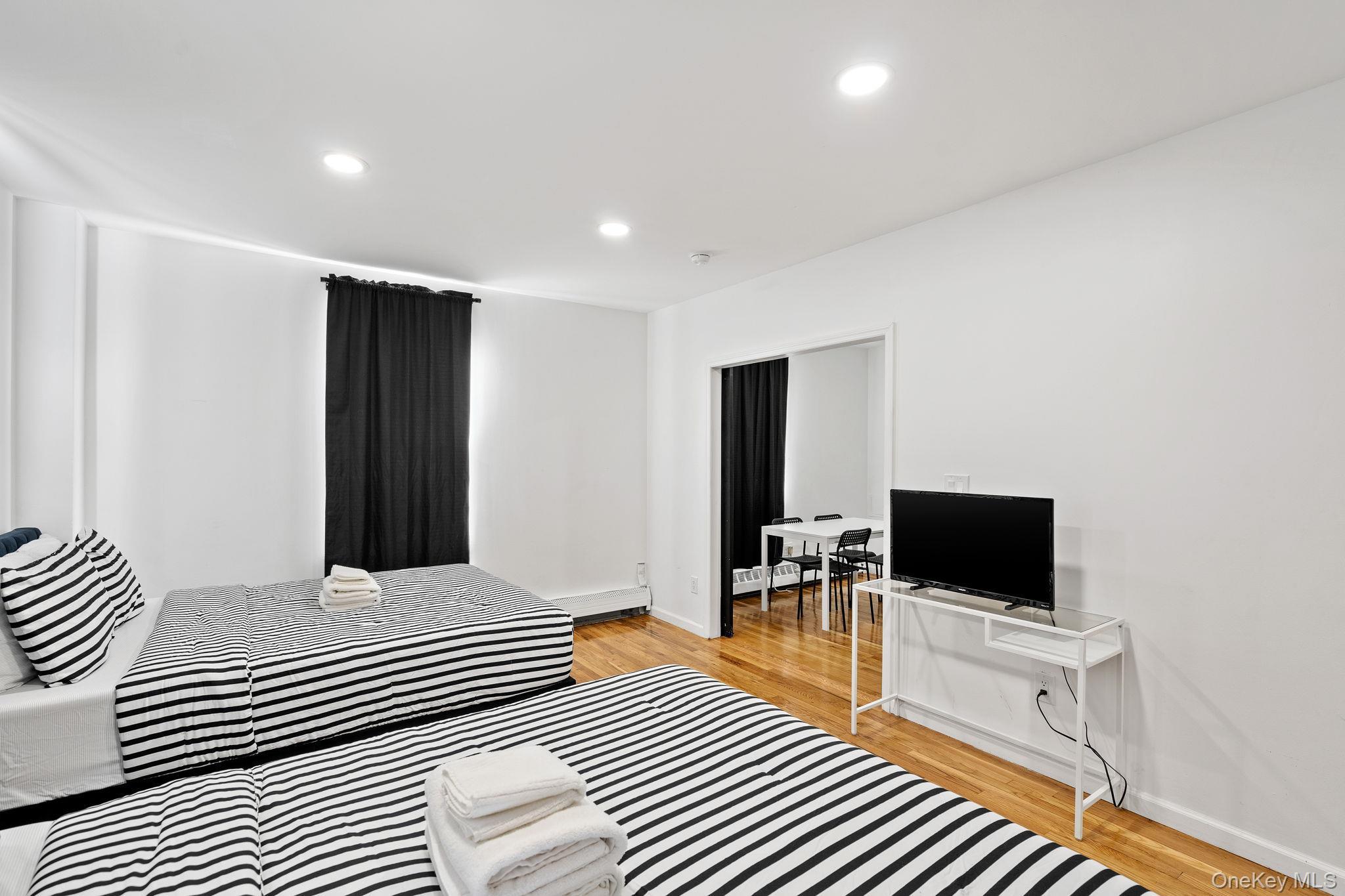 Single Family Thomas S Boyland  Brooklyn, NY 11233, MLS-971096-26