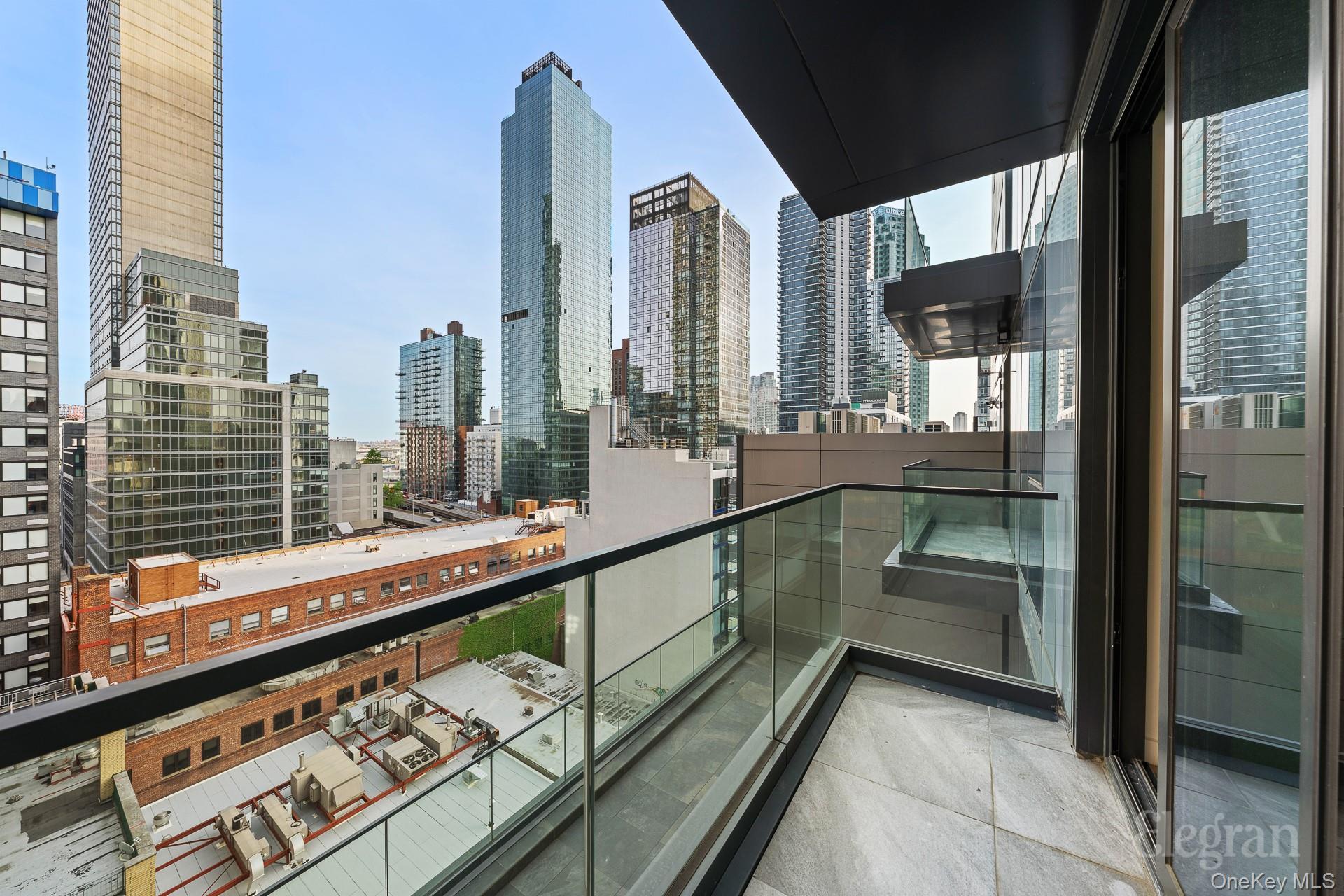 Condo Hunter  Queens, NY 11101, MLS-971100-15