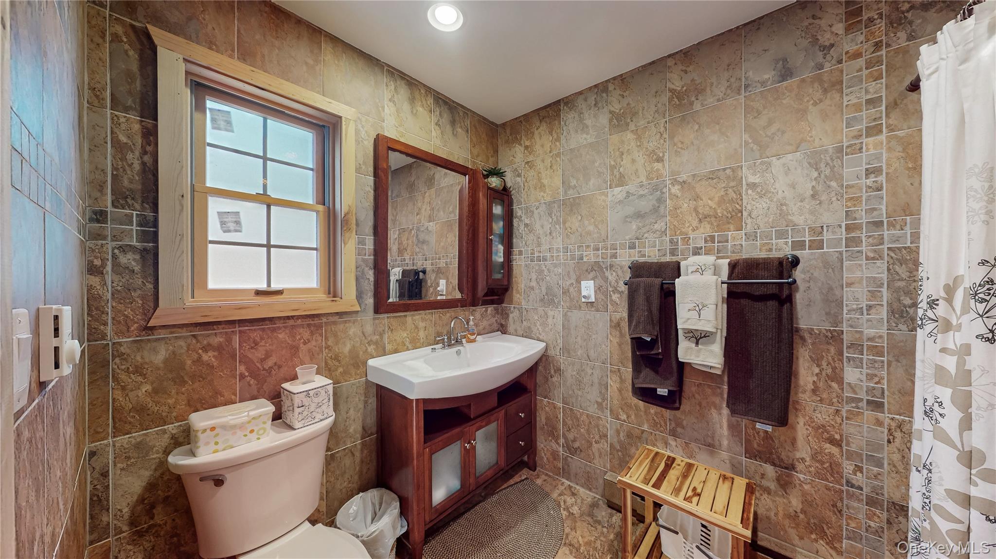 Single Family Shore  Sullivan County, NY 12790, MLS-971103-28