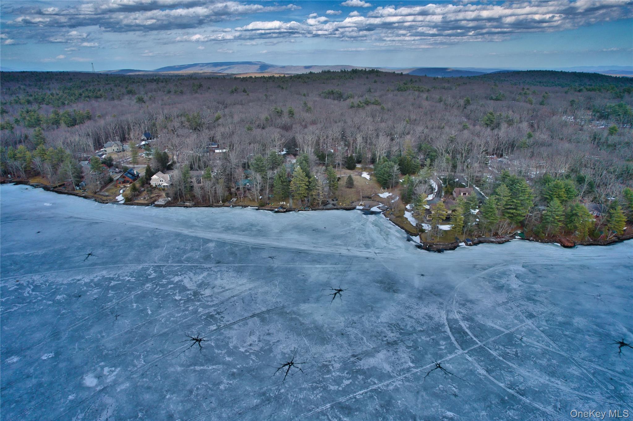 Single Family Shore  Sullivan County, NY 12790, MLS-971103-46