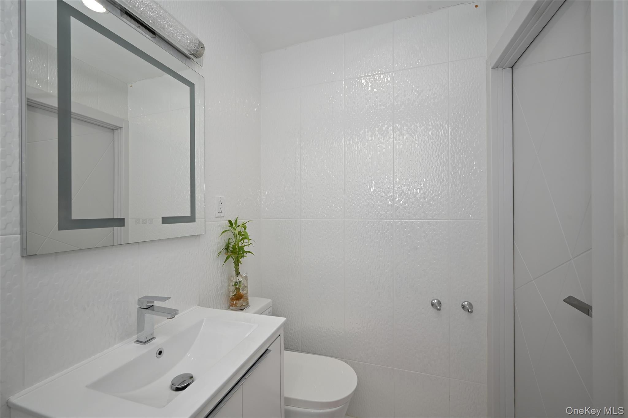 Condo Queens  Queens, NY 11375, MLS-971117-13