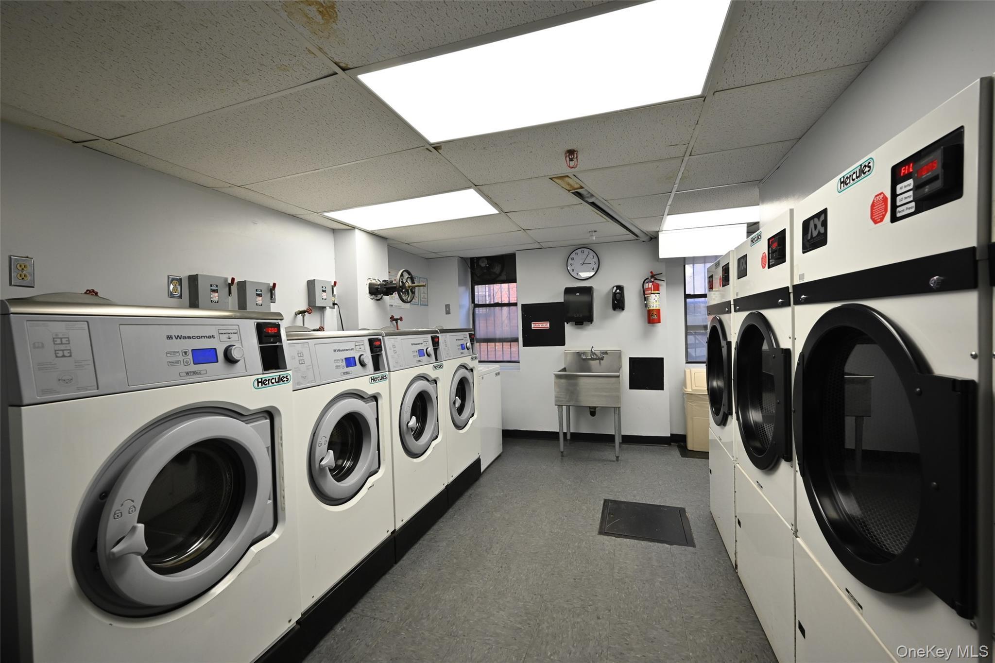 Condo Queens  Queens, NY 11375, MLS-971117-14