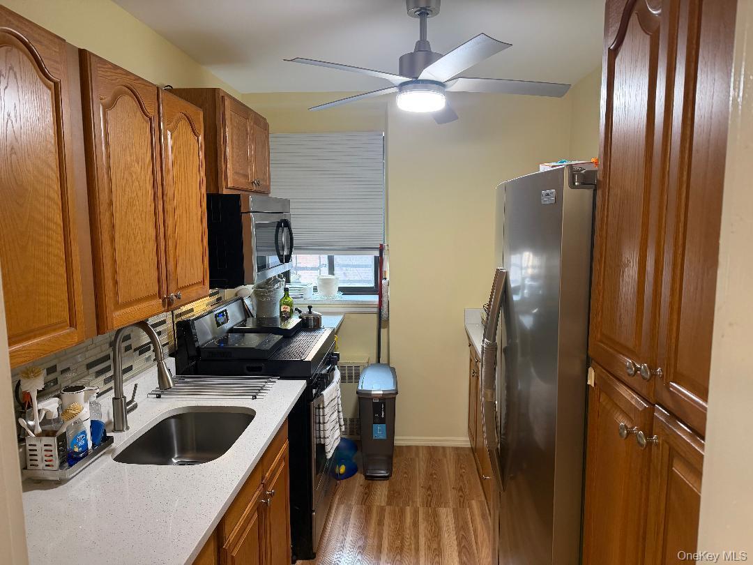 Coop 204th  Queens, NY 11423, MLS-971141-3