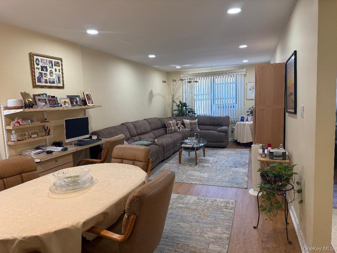 Coop 204th  Queens, NY 11423, MLS-971141-7