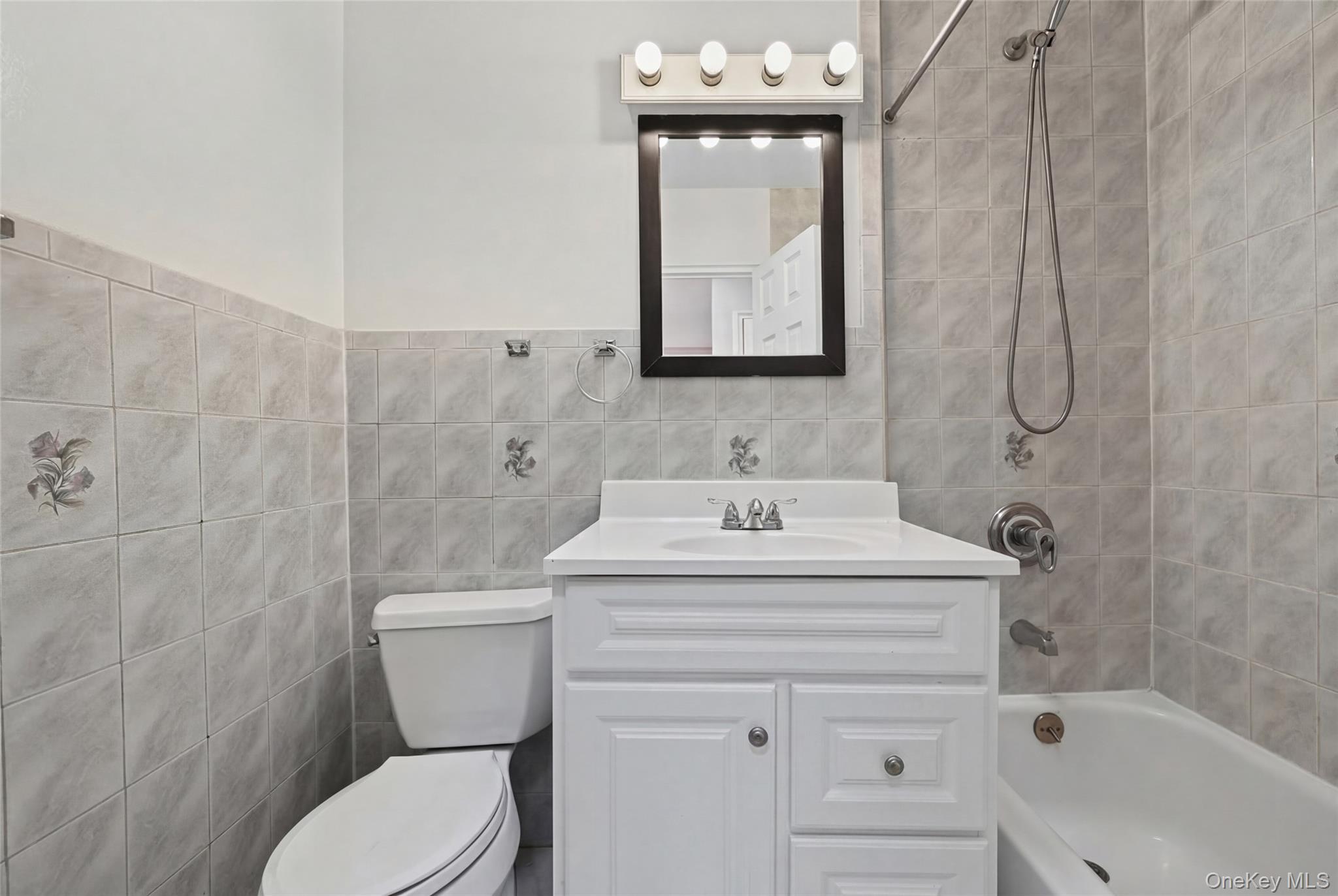 Single Family 65th  Queens, NY 11367, MLS-971146-12