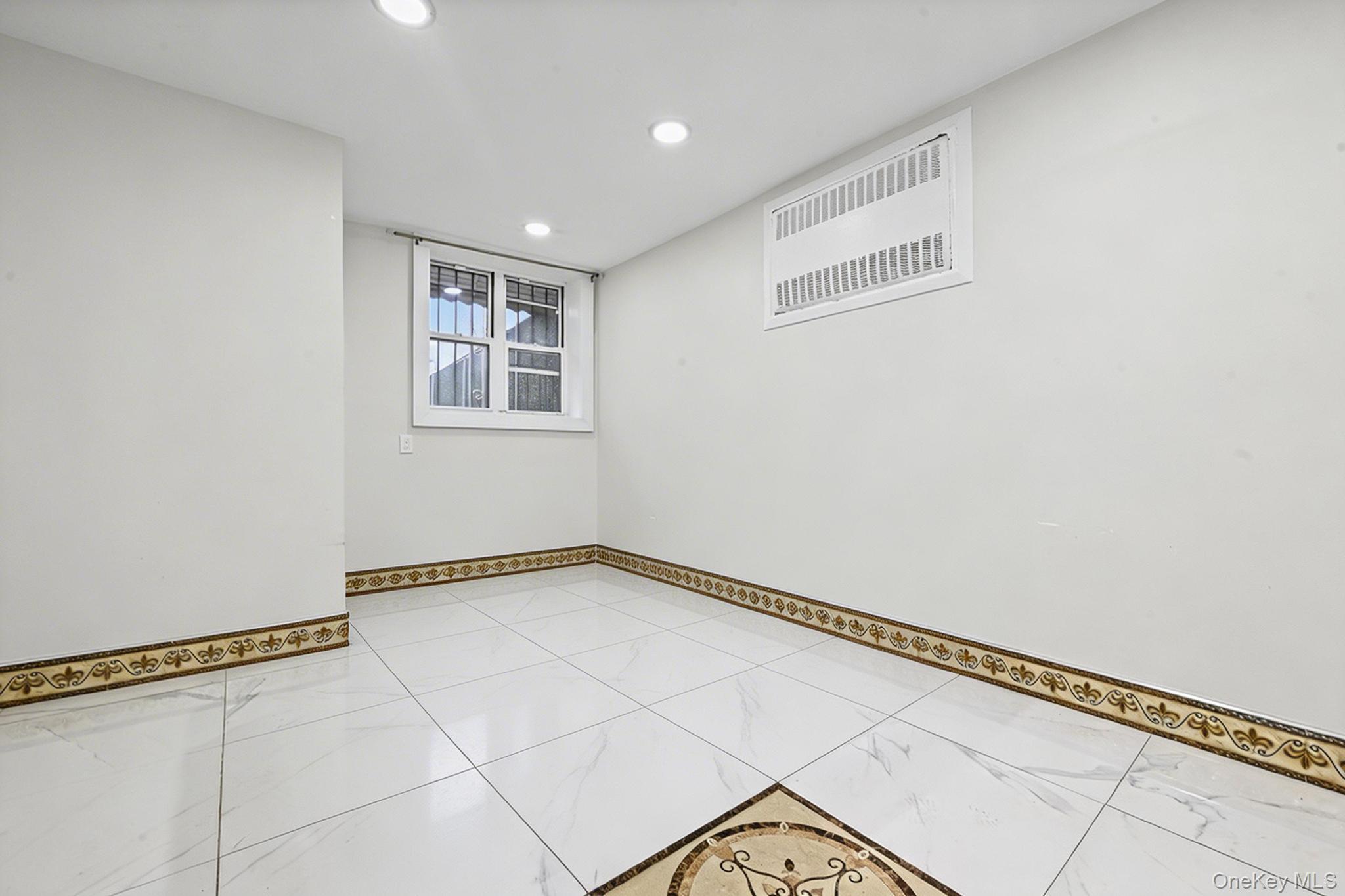 Single Family 65th  Queens, NY 11367, MLS-971146-15