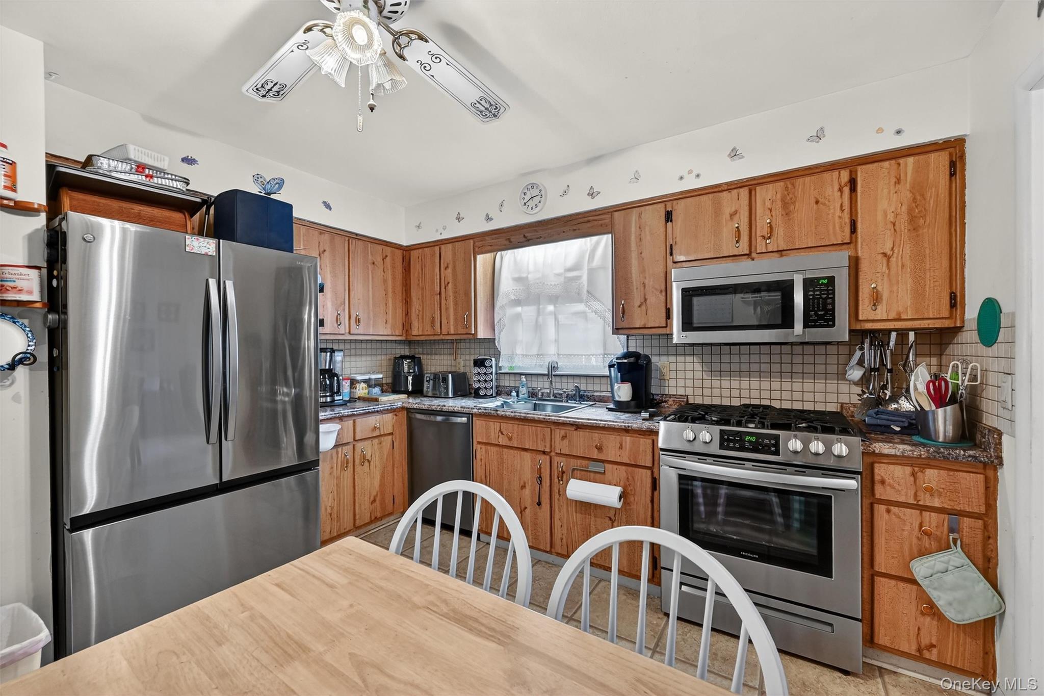 Single Family Samsondale  Rockland County, NY 10993, MLS-971155-15