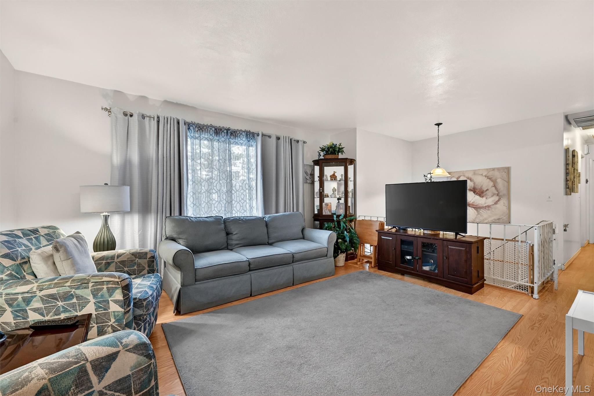 Single Family Samsondale  Rockland County, NY 10993, MLS-971155-7