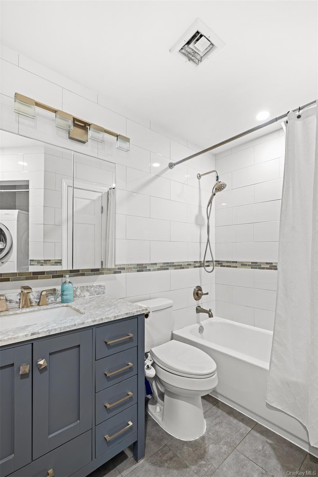 Condo 71  Queens, NY 11385, MLS-971159-9