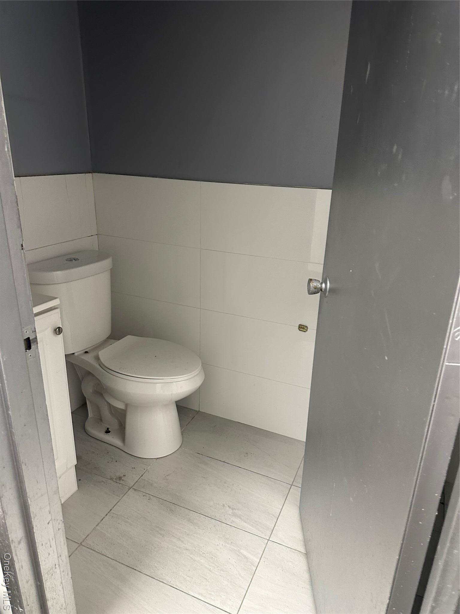 Commercial Lease Boston  Bronx, NY 10475, MLS-971195-9