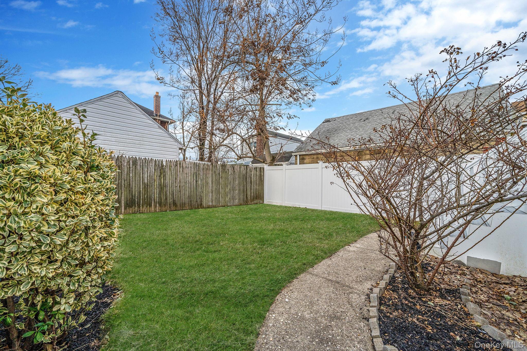 Single Family 137th  Queens, NY 11422, MLS-971203-24