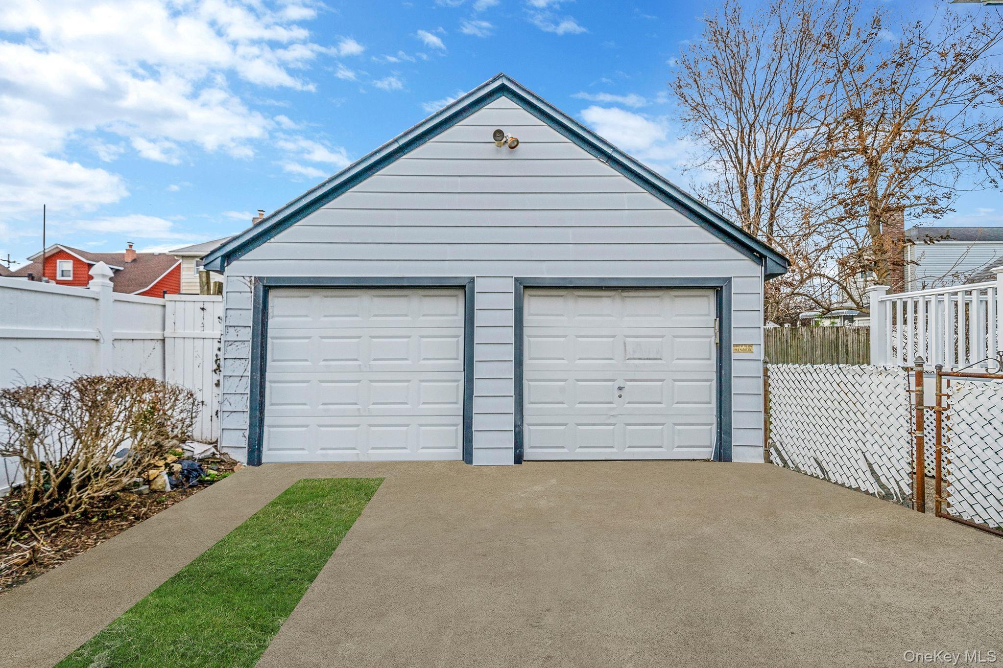 Single Family 137th  Queens, NY 11422, MLS-971203-26